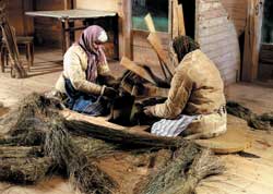 I Vxbo finns en gammal tradition med linberedning