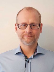 Nicklas Börjesson är sammankallande i Miljöpartiets ekonomiska nätverk och en ihärdig proponent för den gröna ekonomin. Levebrödet är utveckling av banksystem. På fritiden gillar han musik och att segla runt på hav, vilket han i år tyckte var ”en kluven upplevelse givet den medelhavslika värmen”.